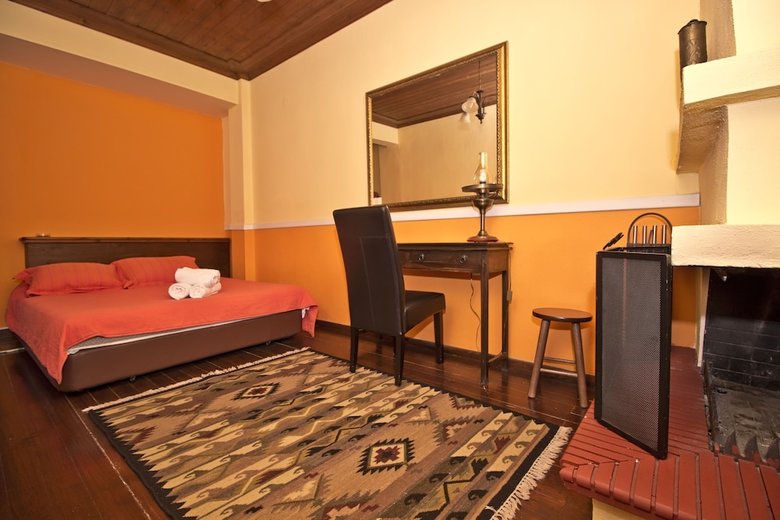 Pliades Hotel
