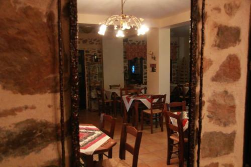 Hostal Petrino Pentolvio