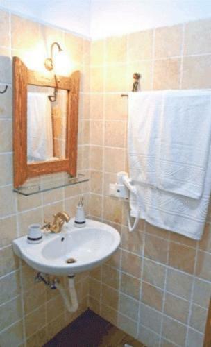 Hostal Nimbus Guesthouse
