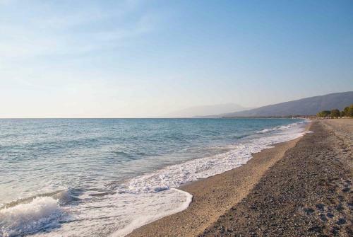 Lithochoro (Pieria) Villa Sleeps 4 Pool Air Con