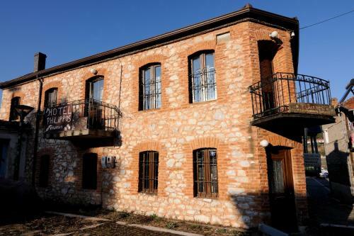 Hostal Philippos Hotel