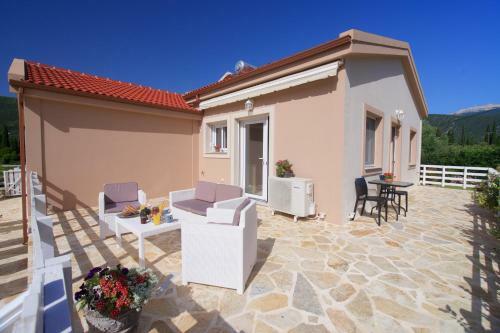 Country Style Villa Christina