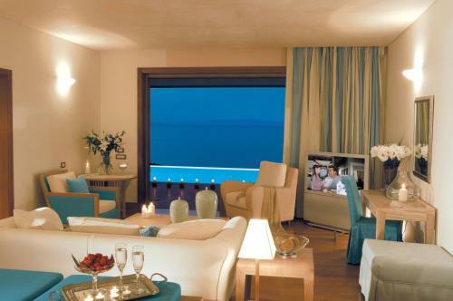 Hotel Grand Resort Lagonissi