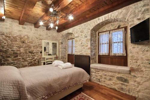 Hostal Petrinos Pyrgos