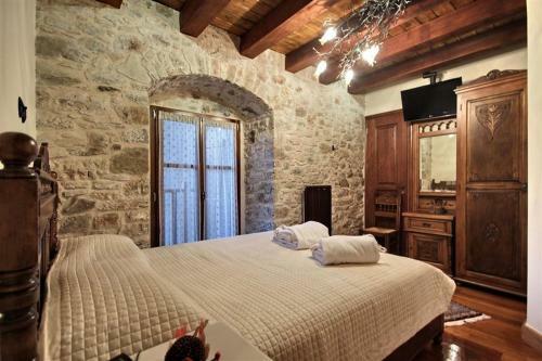 Hostal Petrinos Pyrgos