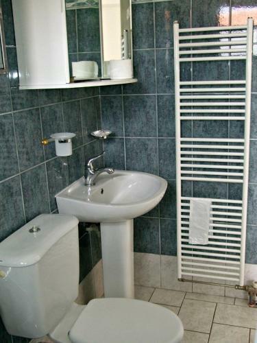 Hostal Kristallia Rooms