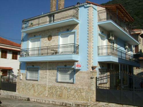 Hostal Kristallia Rooms