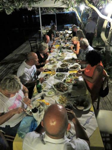 Hostal Akrogiali Rooms