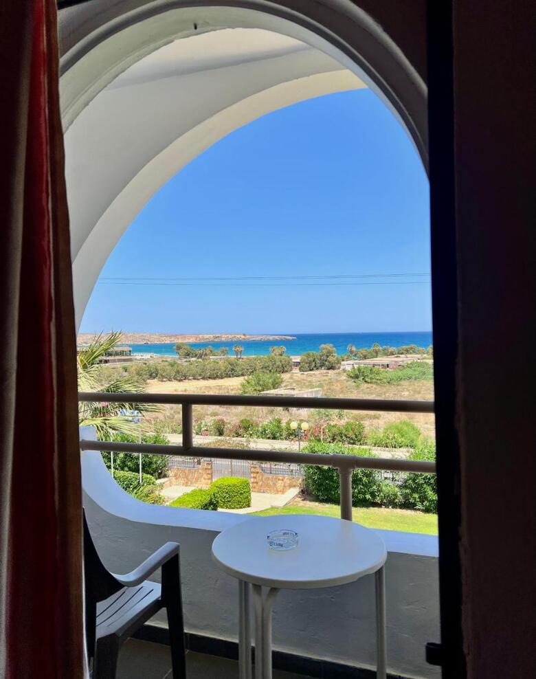 Karteros Hotel