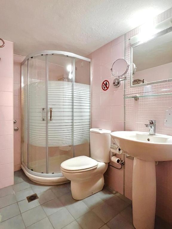Karteros Hotel