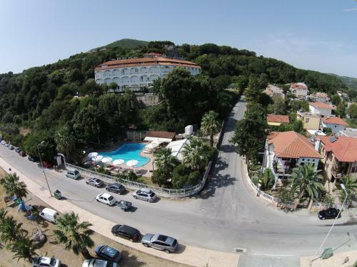 Golden Beach Hotel