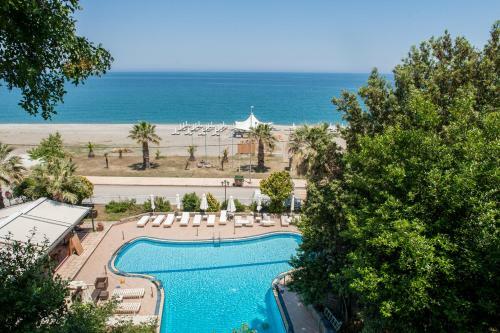 Golden Beach Hotel