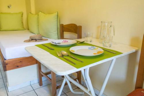 Stathopoulos Apartments