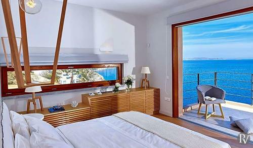 Thiseas Villa Sleeps 6 Pool Air Con