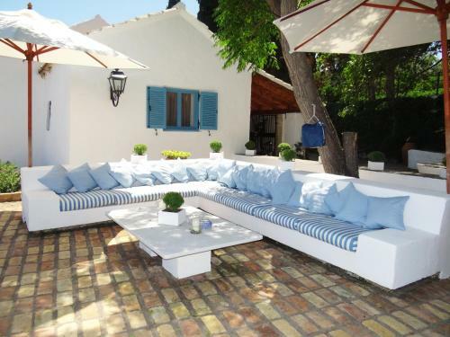 Hostal Messonghi Luxury Villas, Corfu