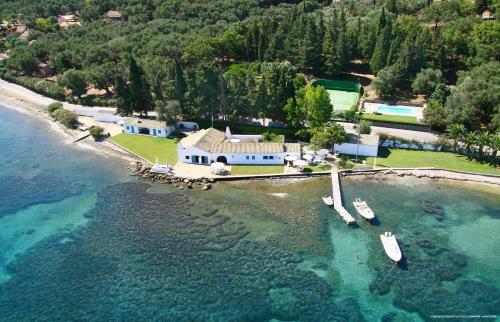 Hostal Messonghi Luxury Villas, Corfu