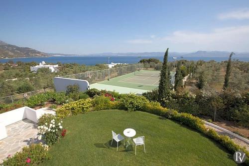 Skaloma Villa Sleeps 20 Pool Air Con