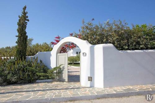 Skaloma Villa Sleeps 20 Pool Air Con