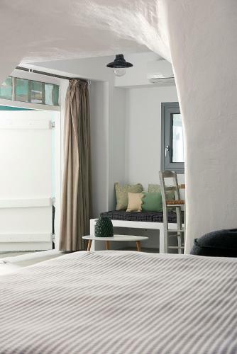 Terra Mare Cavehouse