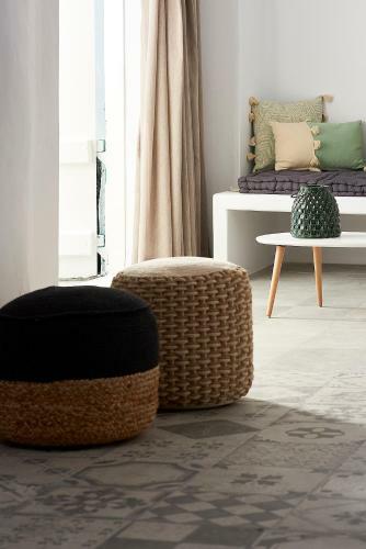 Terra Mare Cavehouse