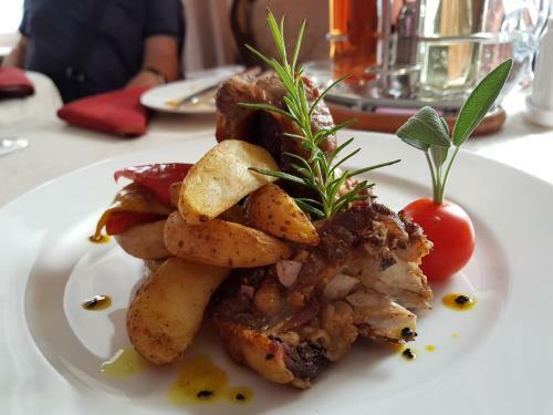 Hostal Hotel Bob