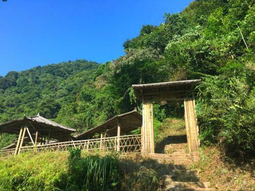 Guilin Twelve Beach Holiday Hotel