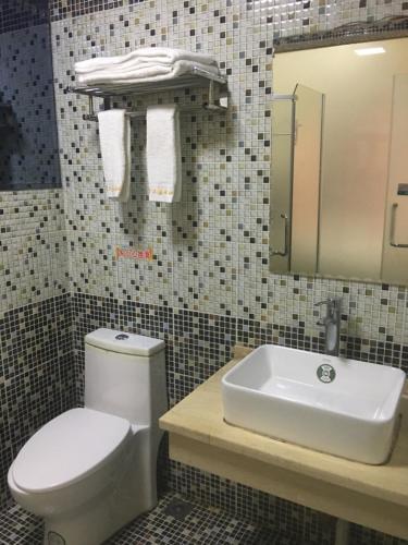 Guilin Twelve Beach Holiday Hotel