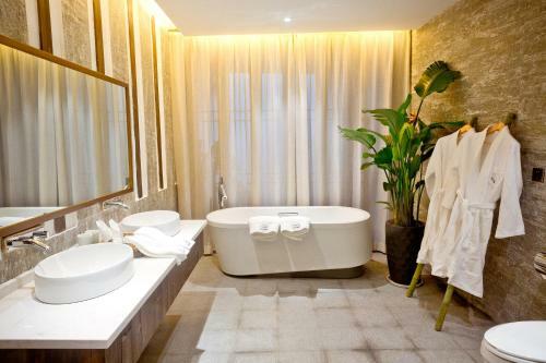 Hostal Zhuoliang Boutique Guesthouse