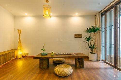 Hostal Zhuoliang Boutique Guesthouse