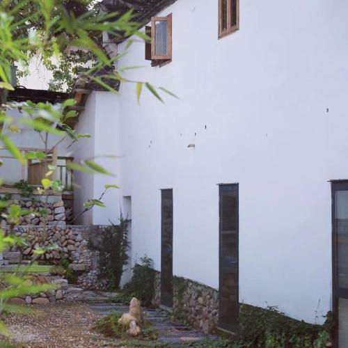 Hostal Zhuoliang Boutique Guesthouse