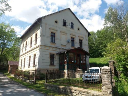 Hostal Penzion Honc?v D?m Benecko