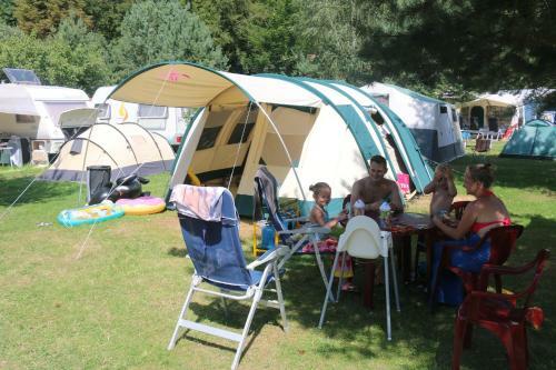 Apartamentos Camping Letn� Den