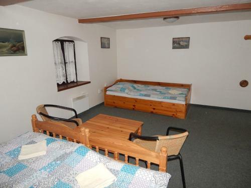 Hostal Penzion - Restaurant Sportturia