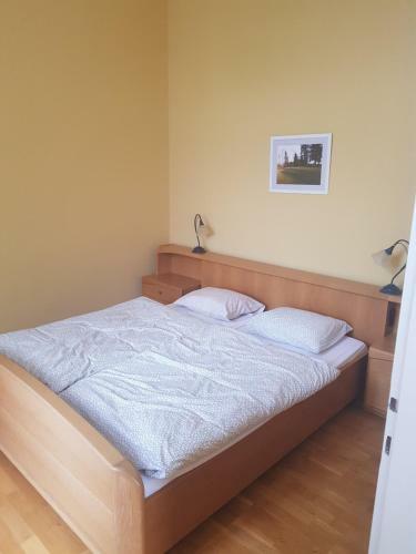 Bed & Breakfast Travellers House Pod?brady