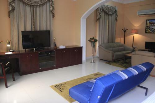 Royal Gardens Hotel