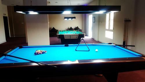 Royal Gardens Hotel