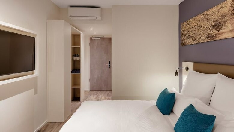 Amper Art Hotel