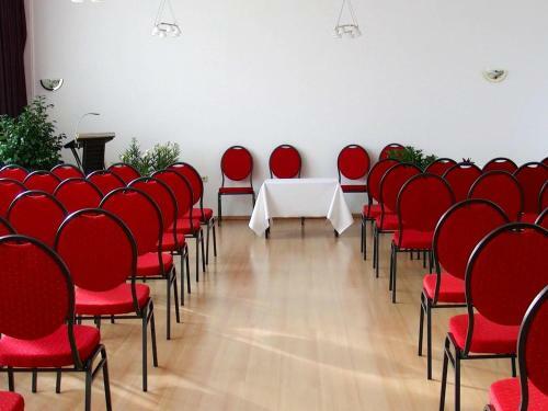 Hotel Evita Forum Demen