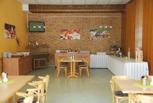 Hotel Evita Forum Demen