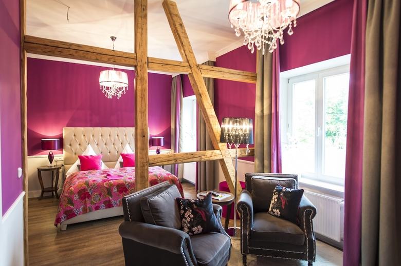 Hotel Schloss Mit Park Kaarz