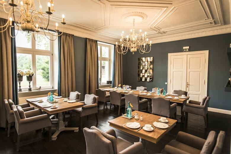 Hotel Schloss Mit Park Kaarz