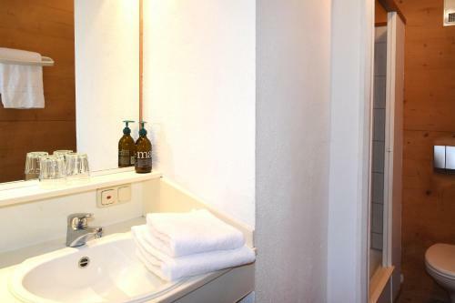 Alps Hostel - Gasthof Engel
