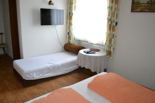 Hotel Gaestehaus Tagescafe Eckenfels