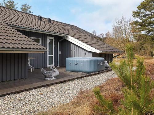 Holiday Home S�by X