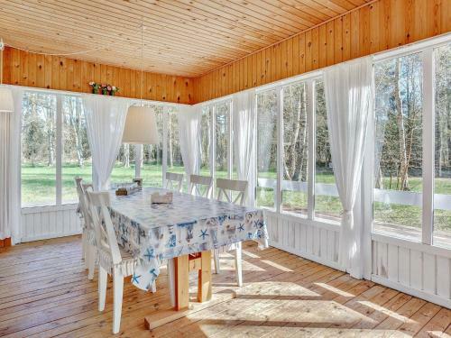 Holiday Home L�s� XIX