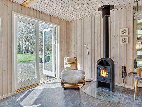 Holiday Home L�s� XIX