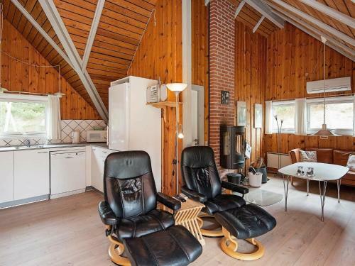 Holiday Home R�m� V