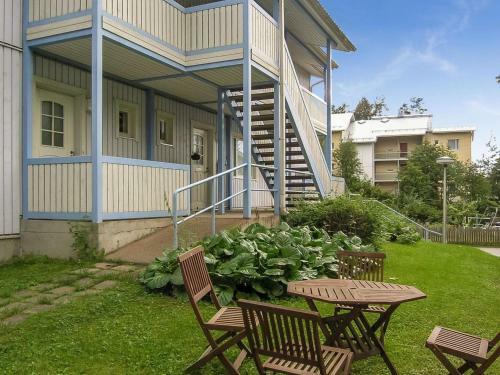Holiday Home Hiukanhelmi