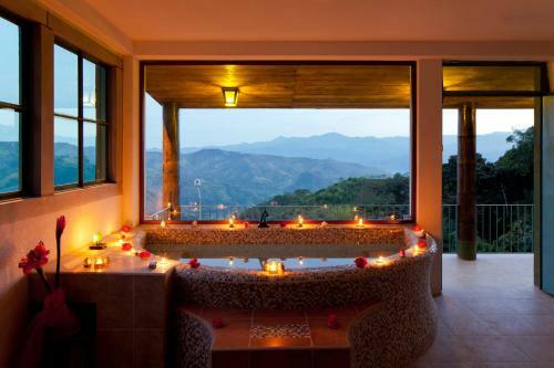 Hotel Yumbo Spa And Resort