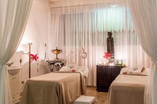 Hotel Yumbo Spa And Resort